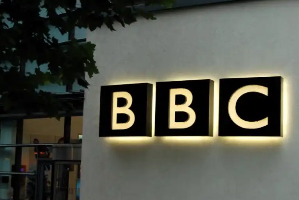 Lo scandalo arcobaleno investe la BBC, per anni un megafono Lgbt 1